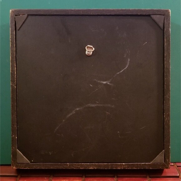 Vintage Metal Heart Shaped Lock Shadowbox 9.5"x9.5"x1.5" - Picture 4 of 4